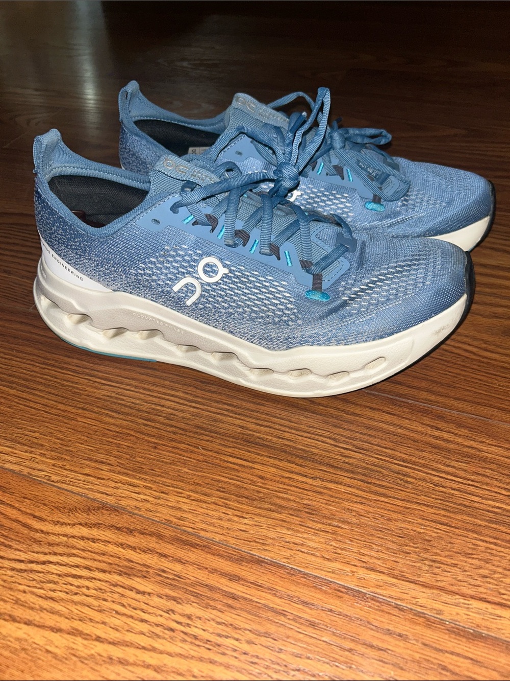 On Cloudsurfer Max Men’s Dust and Ivory Running Sneakers Size 10.5 Excellent